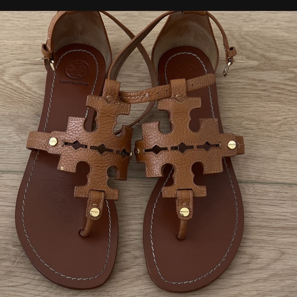 Tory burch sandals. In great conditions